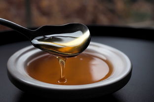 姜粉和蜂蜜一起喝：健康的双重奏，姜粉和蜂蜜一起喝有什么功效