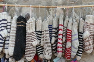 堆堆袜的历史、特点与流行趋势，堆堆袜是什么
